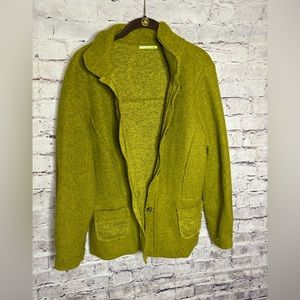 XL Trisha Tyler green button down long sleeve sweater